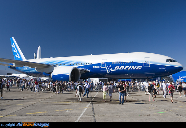 Boeing 777-240LR Boeing N6066Z - AirTeamImages.com