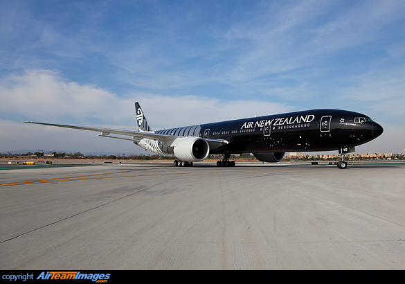 週刊誌 accq Air New Zealand | Boeing 777-319ER | ZK-OKQ | Aviation400