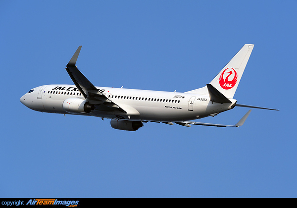 Boeing 737-846 JAL Express JA326J Large - AirTeamImages.com