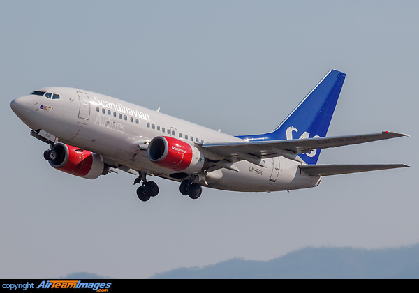 Boeing 737-683 SAS - Scandinavian Airlines LN-RGK - AirTeamImages.com