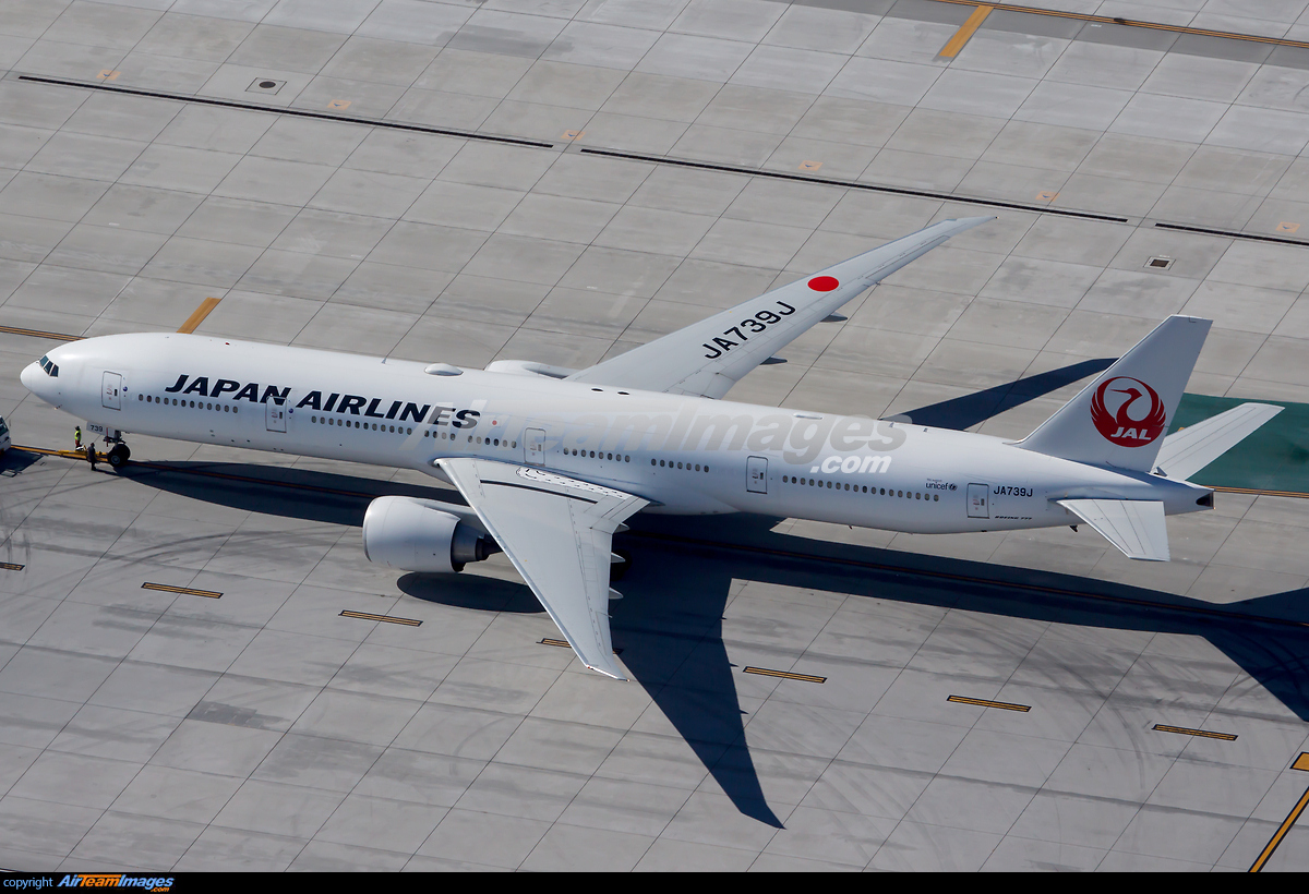 日本航空 Planetags B777-346 Boeing 777-346 PlaneTag Tail #JA8943 | PlaneTags™ – MotoArt