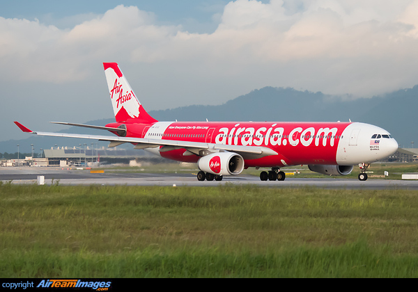 Airbus A330-343 AirAsia X 9M-XXE - AirTeamImages.com