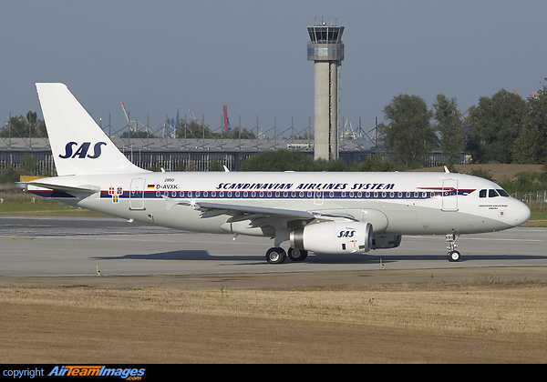 スカンジナビア航空 A319-100 OY-KBO 1/400 Amazon.co.jp: Jcwings スカンジナビア航空 A319-100 OY-KBO 1