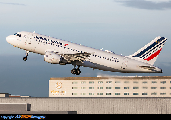 エールフランス Airlinertags A319-111 Airbus A319-111 Air France F-GRHH - AirTeamImages.com