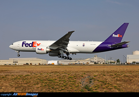 Boeing 777-FS2 FedEx Express N874FD - AirTeamImages.com