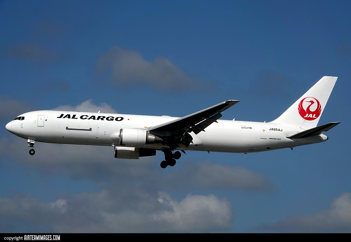航空機・ヘリコプター JAL CARGO Boeing 767-346ER(BCF) 1:400 航空機・ヘリコプター JAL CARGO Boeing 767-346ER(BCF) 1:400