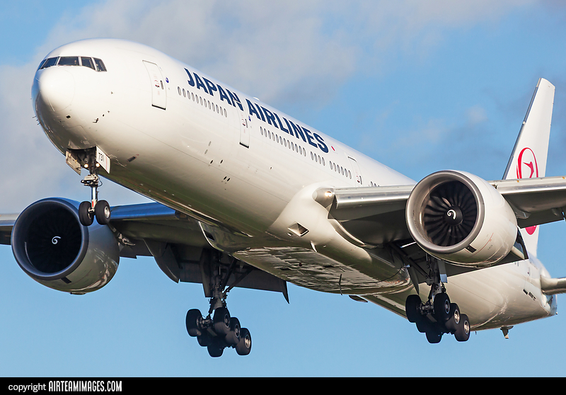 日本航空 Planetags B777-346 Boeing 777-346 PlaneTag Tail #JA8943 | PlaneTags™ – MotoArt