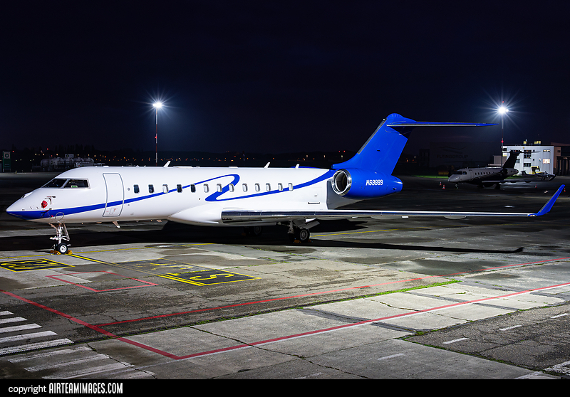 N68889 Bombardier Global 6000 Private N68889 - AirTeamImages.com