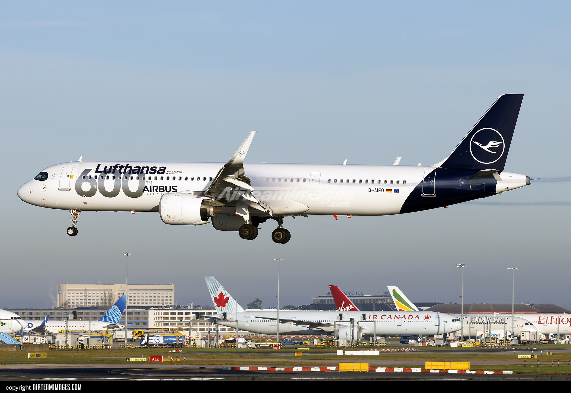 Airbus A321-271NX Lufthansa D-AIEQ Large - AirTeamImages.com