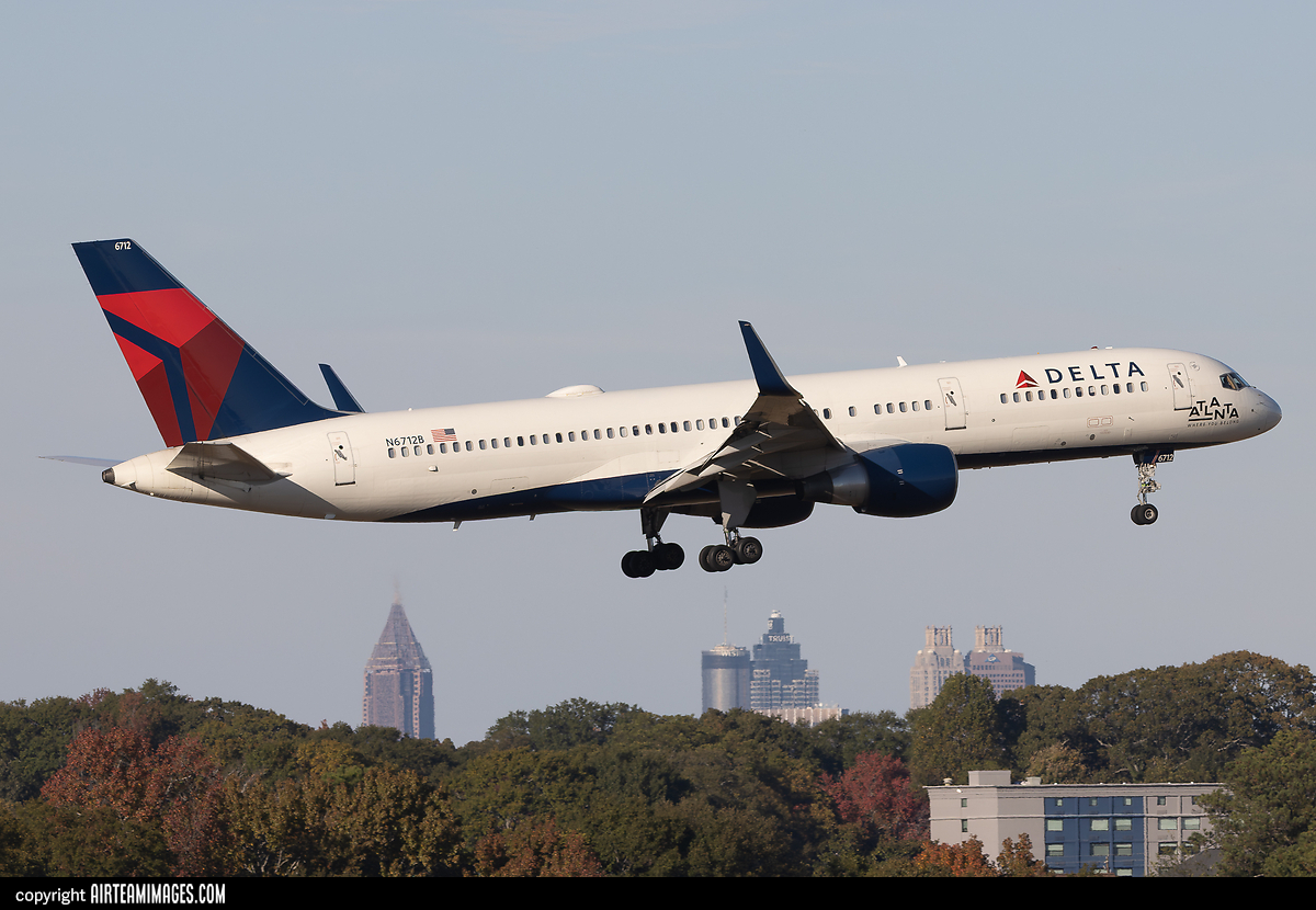 Boeing 757-232 Delta Air Lines N6712B - AirTeamImages.com