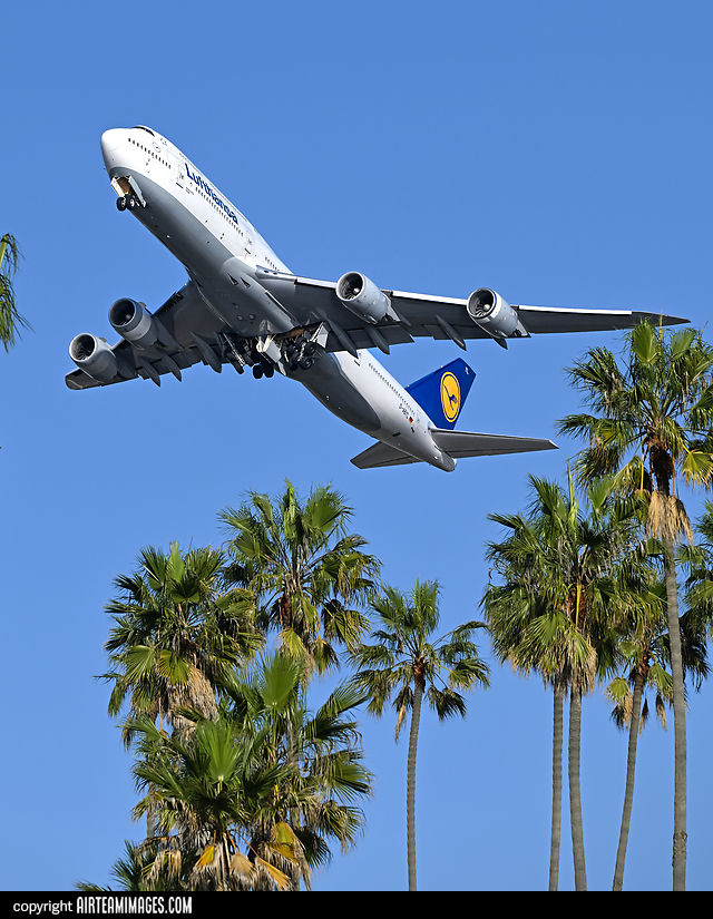 Prints & Gifts for Boeing 747-830 Lufthansa D-ABYL - AirTeamImages.com