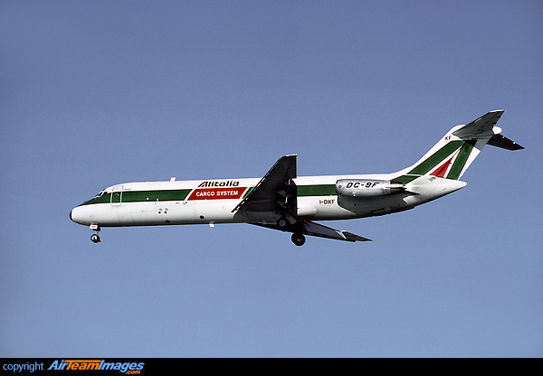 Lot De 4 Avions Miniatures Ertl - DC10 Lufthansa, Boeing 737, A300 BA, DC9 Alitalia - Occasion