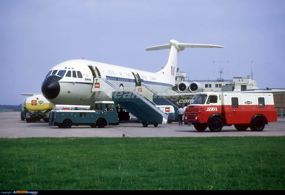Vickers VC10-C1 UK - Royal Air Force XR806 - AirTeamImages.com