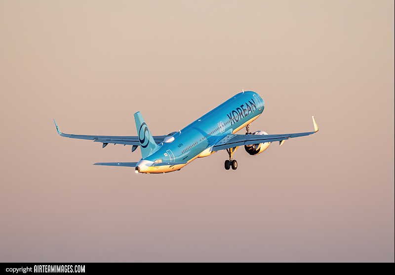 Korean Air エアバスA321 1/200 ＊価格変更 お取り寄せ商品】1/200 A321NEO 大韓航空 HL8509 | ひこーきちゃん